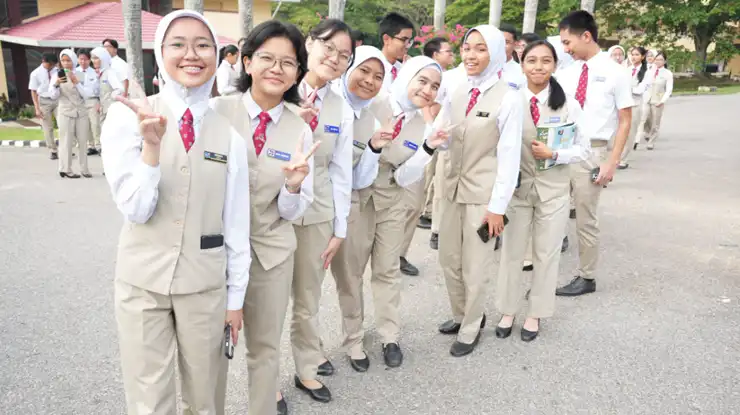 Yuran Kolej Yayasan Saad