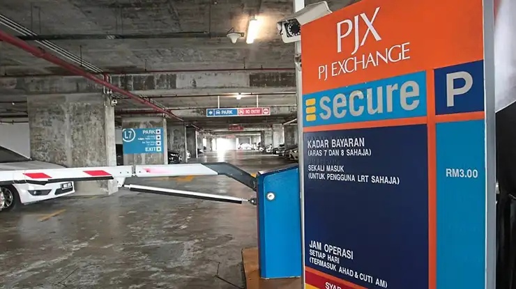 Bayaran Parking LRT Gombak